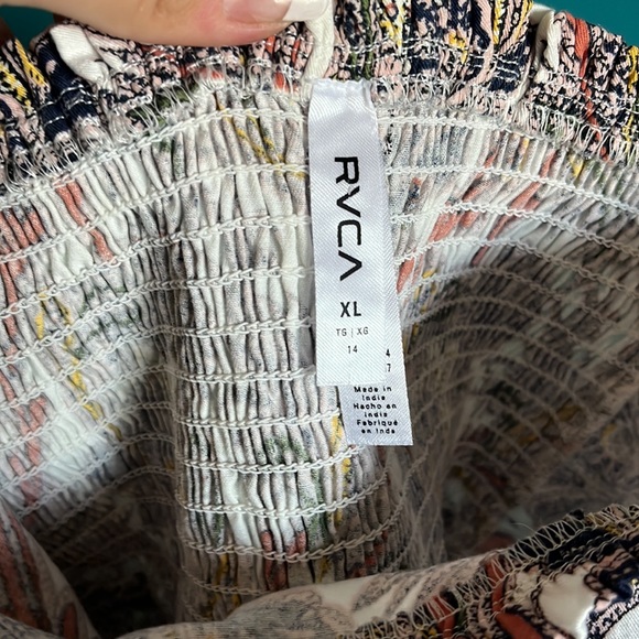 RVCA tank top - Picture 2 of 3